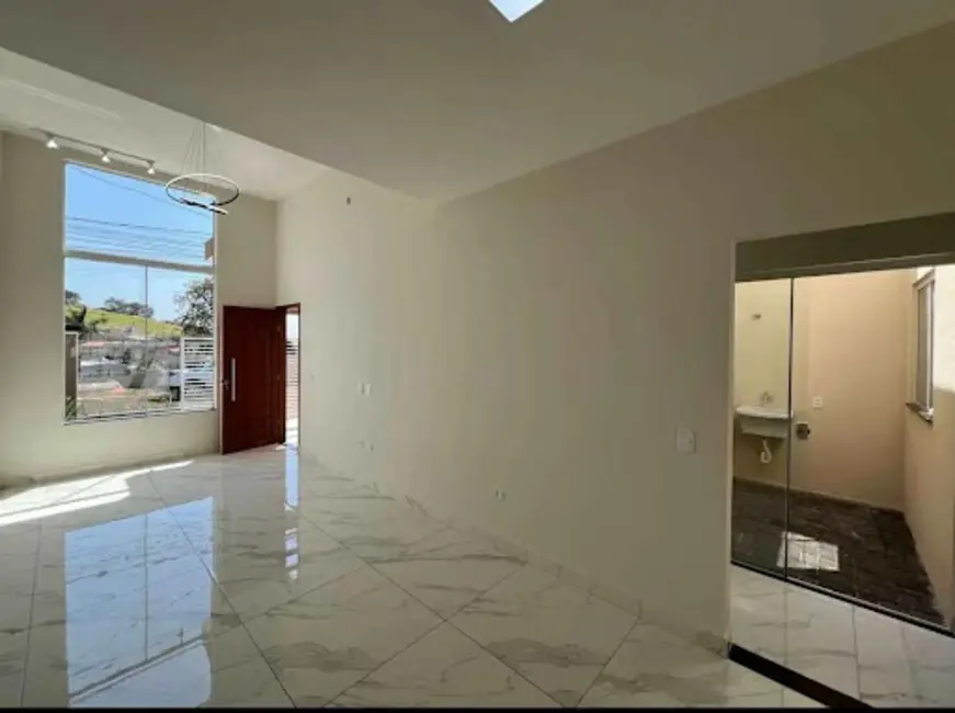 Foto 5 de Casa de Condomínio com 3 quartos à venda, 125m2 em Parque Leblon, Londrina - PR