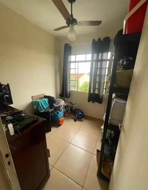 Foto 3 de Apartamento com 3 quartos à venda, 55m2 em Santa Rita 2, Londrina - PR