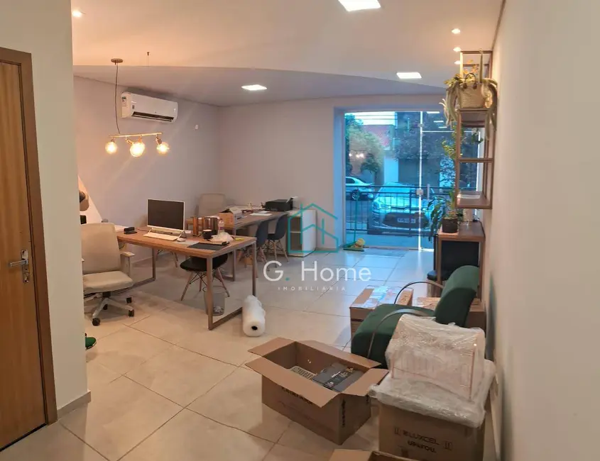 Foto 4 de Loja para alugar, 33m2 em Bancários, Londrina - PR