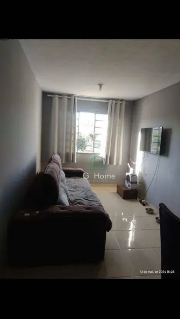 Apartamento com 2 quartos à venda, 47m2 em Jardim Maria Celina, Londrina - PR - imagem 6 Foto 6 de Apartamento com 2 quartos à venda, 47m2 em Jardim Maria Celina, Londrina - PR