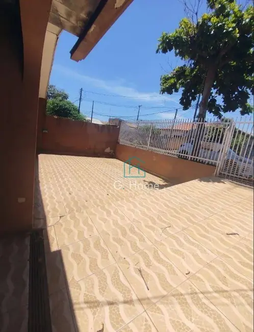 Foto 2 de Casa com 3 quartos para alugar, 250m2 em Conjunto Vivi Xavier, Londrina - PR