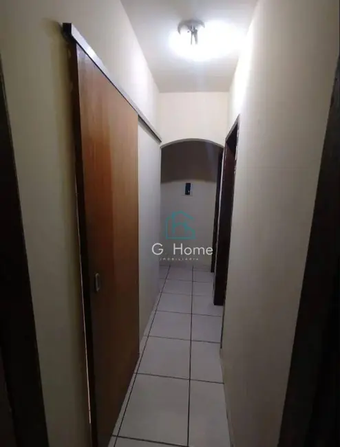 Foto 4 de Casa com 3 quartos para alugar, 250m2 em Conjunto Vivi Xavier, Londrina - PR