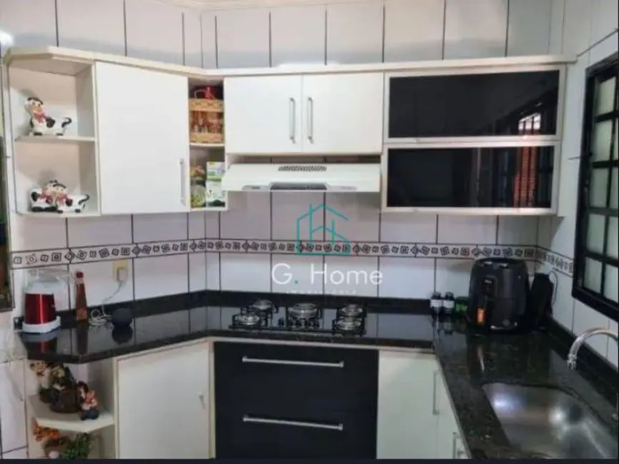 Foto 7 de Casa com 2 quartos à venda, 200m2 em Jardim Planalto, Londrina - PR