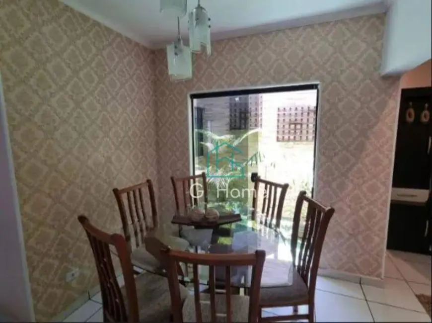 Foto 6 de Casa com 2 quartos à venda, 200m2 em Jardim Planalto, Londrina - PR