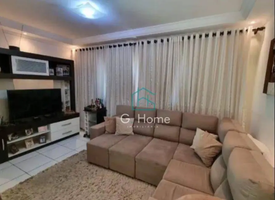 Foto 4 de Casa com 2 quartos à venda, 200m2 em Jardim Planalto, Londrina - PR