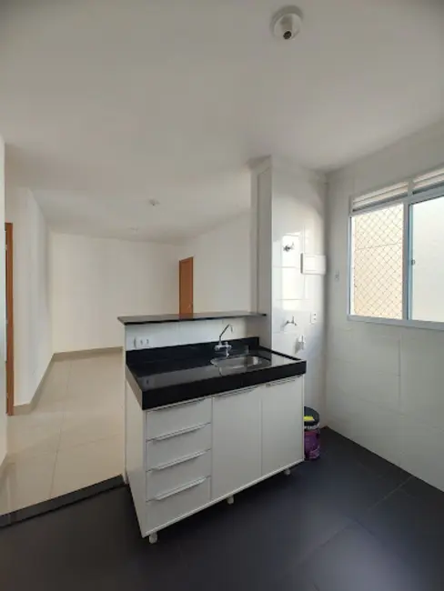 Foto 5 de Apartamento com 2 quartos à venda, 41m2 em Londrina - PR