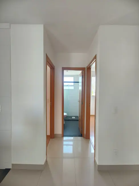 Foto 6 de Apartamento com 2 quartos à venda, 41m2 em Londrina - PR