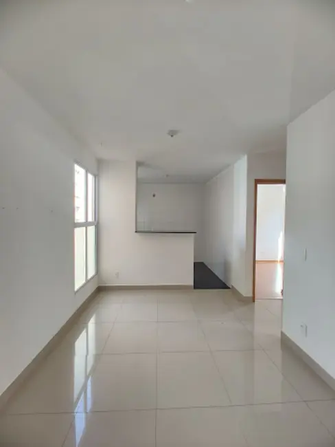 Foto 3 de Apartamento com 2 quartos à venda, 41m2 em Londrina - PR