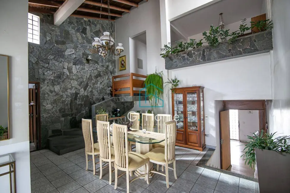 Foto 7 de Casa com 4 quartos à venda, 468m2 em Dom Bosco, Londrina - PR