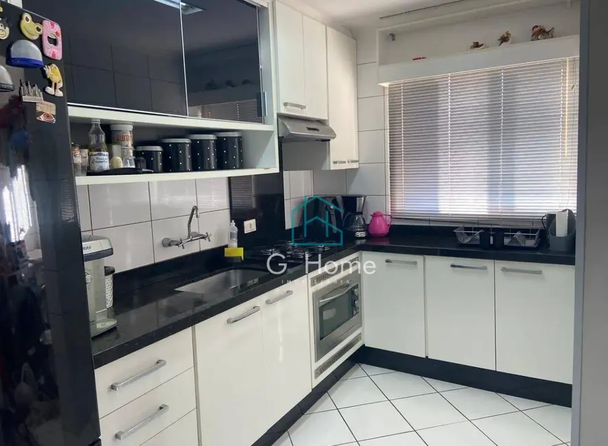 Apartamento com 3 quartos à venda, 141m2 em Centro, Londrina - PR - imagem 4 Foto 4 de Apartamento com 3 quartos à venda, 141m2 em Centro, Londrina - PR