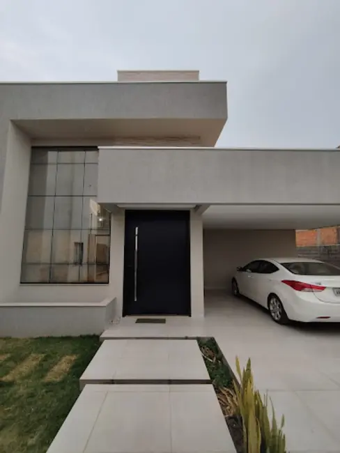 Foto 1 de Chácara com 3 quartos à venda, 700m2 em Londrina - PR