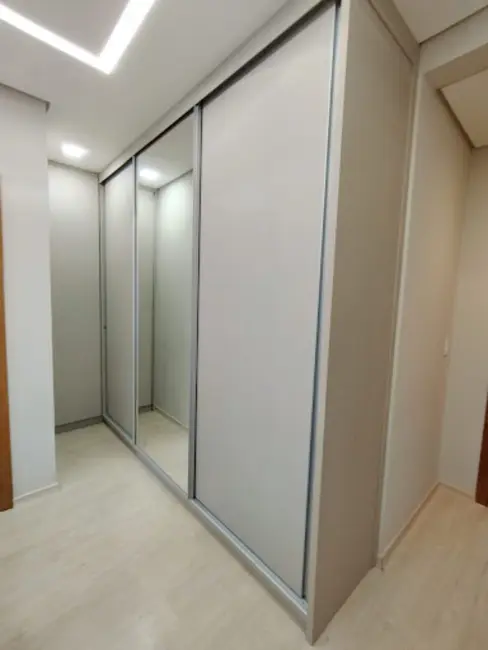 Foto 6 de Chácara com 3 quartos à venda, 700m2 em Londrina - PR