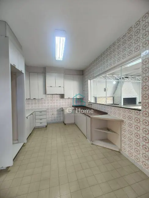 Foto 9 de Casa com 4 quartos para alugar, 300m2 em Jardim Londrilar, Londrina - PR
