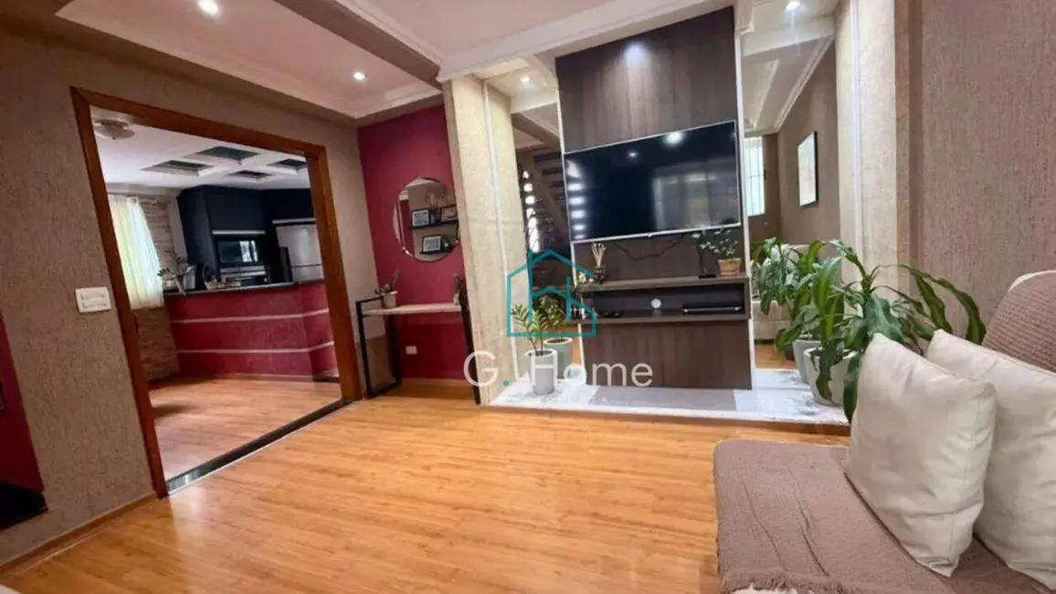 Foto 4 de Sobrado com 3 quartos à venda, 253m2 em Jardim Tókio, Londrina - PR