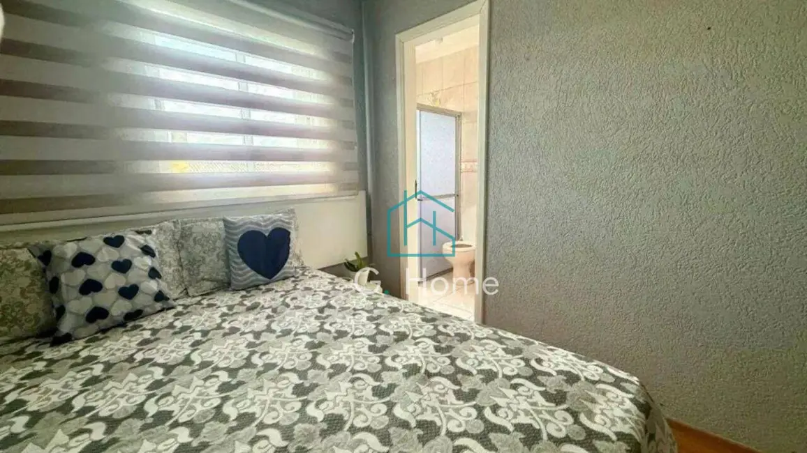 Foto 9 de Sobrado com 3 quartos à venda, 253m2 em Jardim Tókio, Londrina - PR
