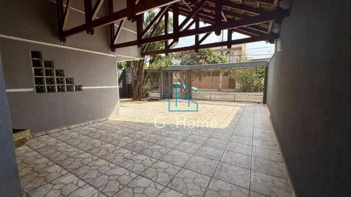 Foto 2 de Sobrado com 3 quartos à venda, 253m2 em Jardim Tókio, Londrina - PR