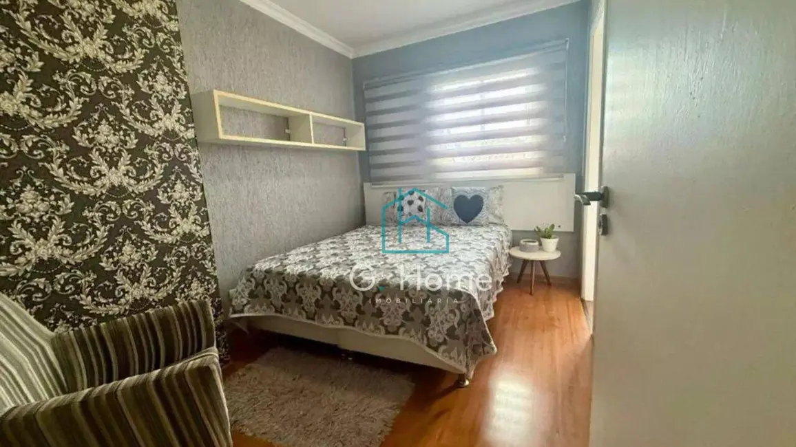 Foto 8 de Sobrado com 3 quartos à venda, 253m2 em Jardim Tókio, Londrina - PR