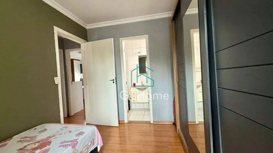 Foto 6 de Sobrado com 3 quartos à venda, 253m2 em Jardim Tókio, Londrina - PR