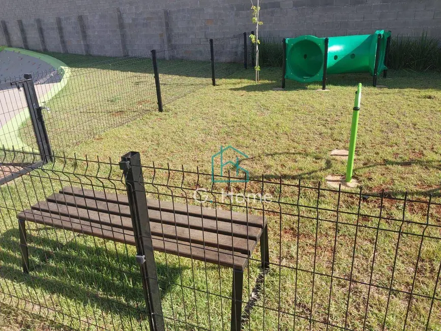 Foto 1 de Terreno / Lote à venda, 318m2 em Londrina - PR