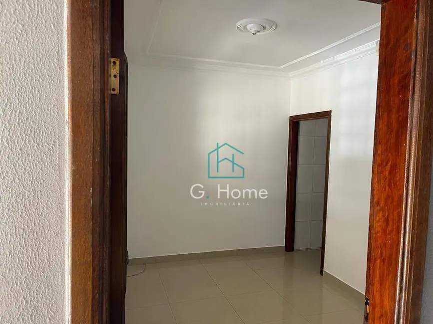 Foto 4 de Casa com 2 quartos à venda, 200m2 em Jardim Planalto, Londrina - PR