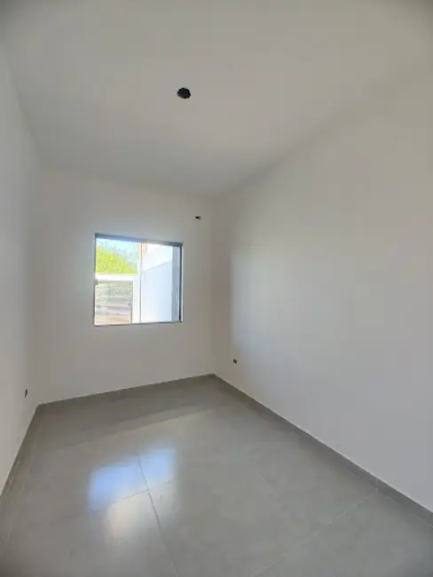 Foto 4 de Casa com 2 quartos à venda, 60m2 em Jardim Padovani, Londrina - PR