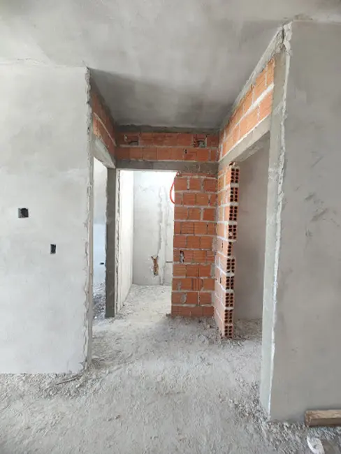 Casa com 2 quartos à venda, 60m2 em Jardim Padovani, Londrina - PR - imagem 4 Foto 4 de Casa com 2 quartos à venda, 60m2 em Jardim Padovani, Londrina - PR