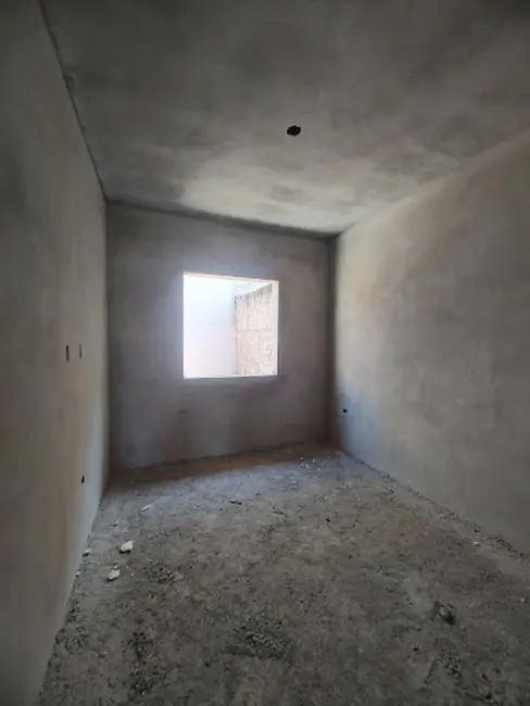 Foto 6 de Casa com 2 quartos à venda, 60m2 em Jardim Padovani, Londrina - PR