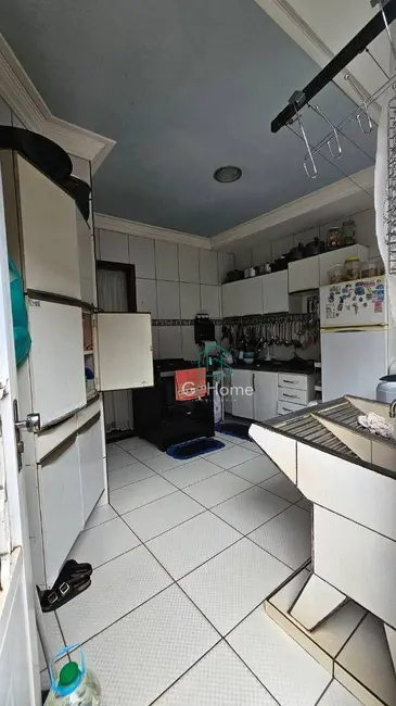 Sobrado com 5 quartos à venda, 250m2 em São Pedro, Londrina - PR - imagem 7 Foto 7 de Sobrado com 5 quartos à venda, 250m2 em São Pedro, Londrina - PR