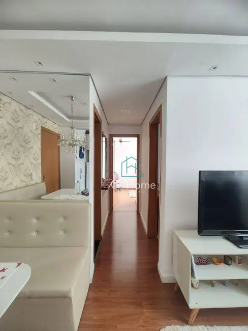 Apartamento com 2 quartos à venda, 57m2 em Londrina - PR - imagem 4 Foto 4 de Apartamento com 2 quartos à venda, 57m2 em Londrina - PR