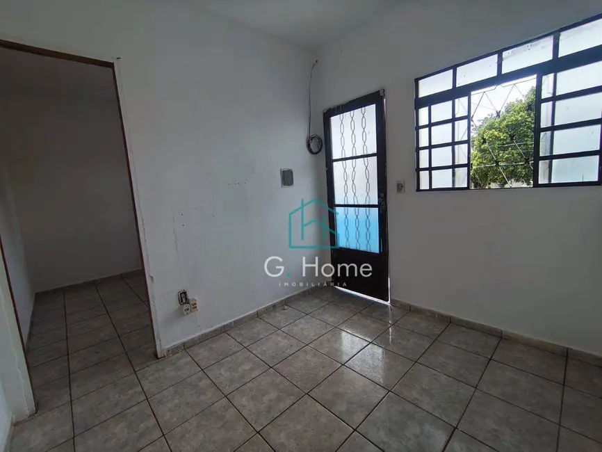 Foto 9 de Casa com 2 quartos para alugar, 250m2 em Franciscato, Londrina - PR
