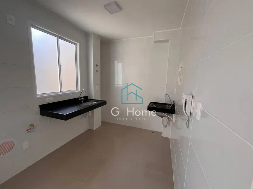 Foto 3 de Apartamento com 2 quartos à venda, 47m2 em Londrina - PR