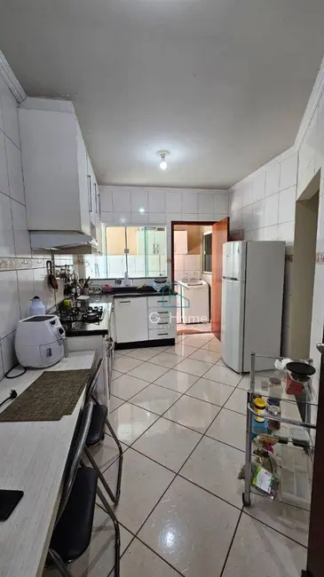 Foto 5 de Casa com 3 quartos à venda, 222m2 em Alpes, Londrina - PR