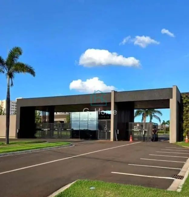 Foto 1 de Terreno / Lote à venda, 318m2 em Londrina - PR