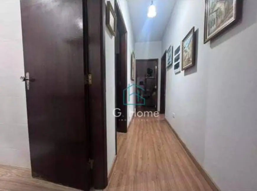 Casa com 3 quartos à venda, 360m2 em Bela Vista, Londrina - PR - imagem 5 Foto 5 de Casa com 3 quartos à venda, 360m2 em Bela Vista, Londrina - PR