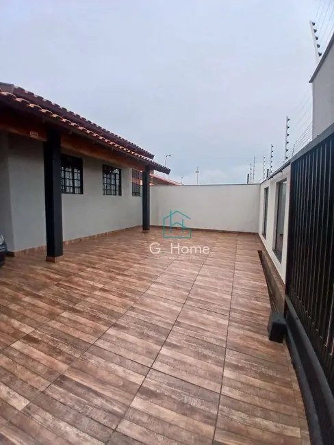 Casa com 3 quartos à venda, 250m2 em Jardim Imagawa, Londrina - PR - imagem 4 Foto 4 de Casa com 3 quartos à venda, 250m2 em Jardim Imagawa, Londrina - PR