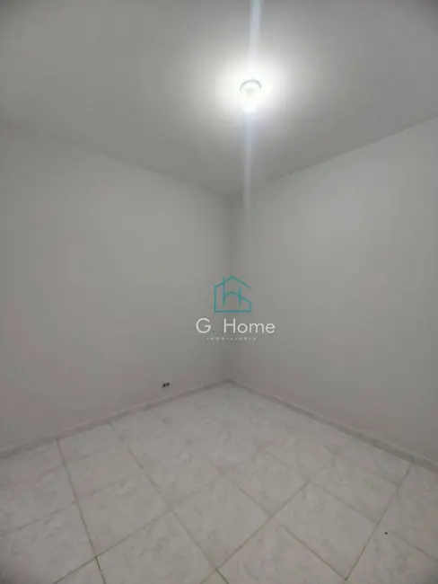 Casa com 2 quartos à venda, 125m2 em Jardim Bavária, Londrina - PR - imagem 6 Foto 6 de Casa com 2 quartos à venda, 125m2 em Jardim Bavária, Londrina - PR