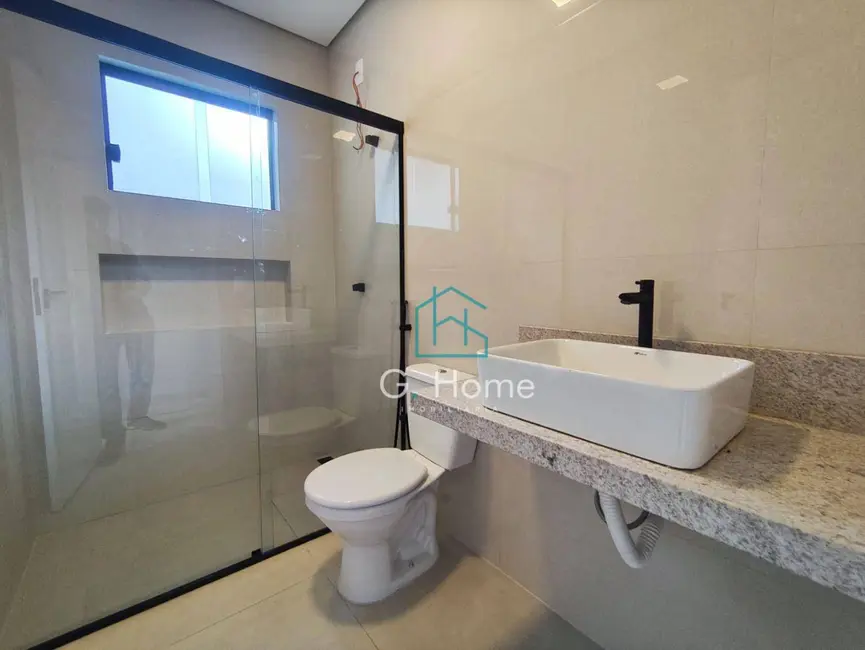 Foto 9 de Casa com 3 quartos à venda, 158m2 em Londrina - PR