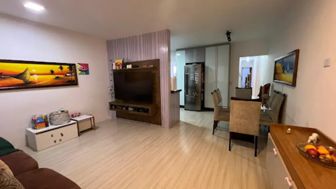 Casa com 3 quartos à venda, 150m2 em Colúmbia, Londrina - PR - imagem 4 Foto 4 de Casa com 3 quartos à venda, 150m2 em Colúmbia, Londrina - PR