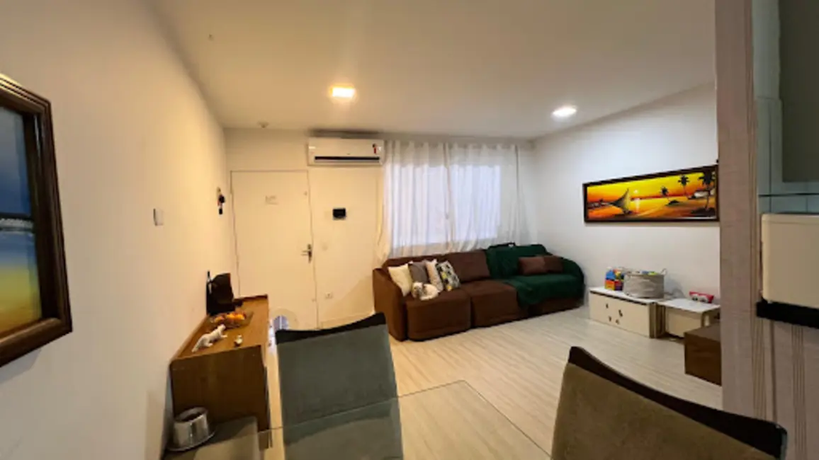 Casa com 3 quartos à venda, 150m2 em Colúmbia, Londrina - PR - imagem 7 Foto 7 de Casa com 3 quartos à venda, 150m2 em Colúmbia, Londrina - PR