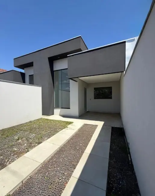 Casa com 3 quartos à venda, 150m2 em Leonor, Londrina - PR - imagem 2 Foto 2 de Casa com 3 quartos à venda, 150m2 em Leonor, Londrina - PR