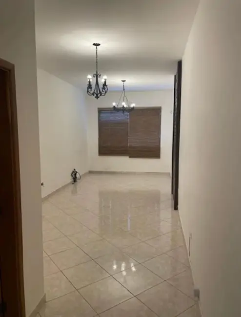 Foto 2 de Sala Comercial para alugar, 35m2 em Centro, Londrina - PR