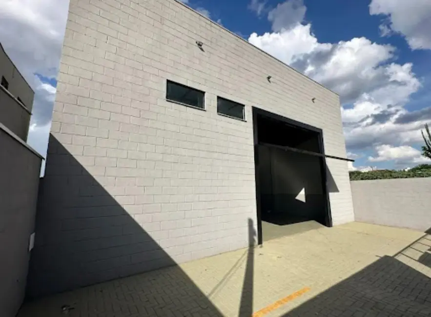 Foto 4 de Armazém / Galpão para alugar, 309m2 em Fraternidade, Londrina - PR
