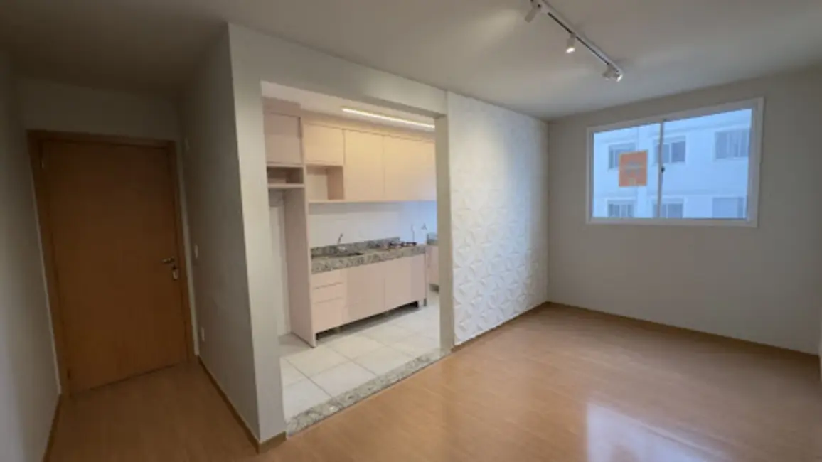 Foto 3 de Apartamento com 2 quartos à venda, 45m2 em Conjunto Habitacional Jesualdo Garcia Pessoa, Londrina - PR