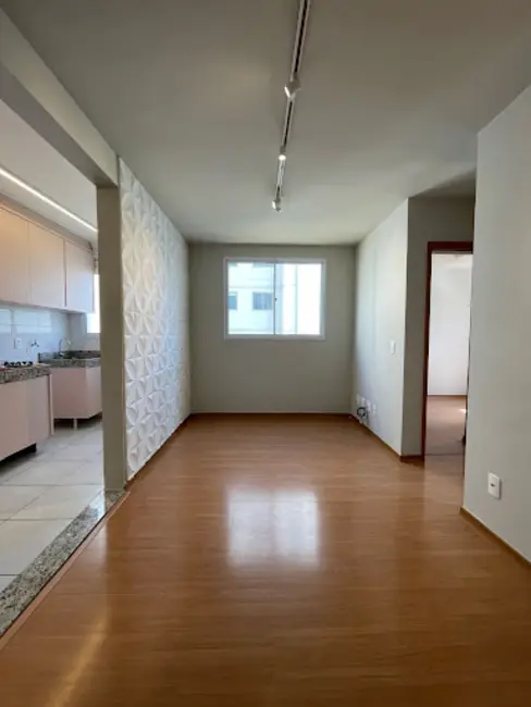 Foto 2 de Apartamento com 2 quartos à venda, 45m2 em Conjunto Habitacional Jesualdo Garcia Pessoa, Londrina - PR