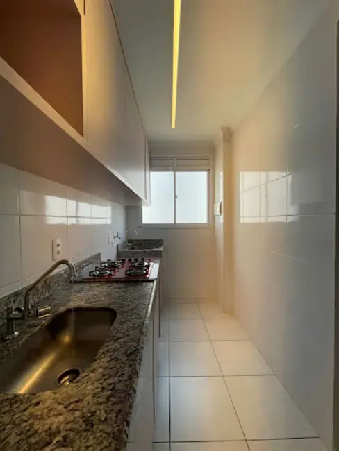 Foto 7 de Apartamento com 2 quartos à venda, 45m2 em Conjunto Habitacional Jesualdo Garcia Pessoa, Londrina - PR