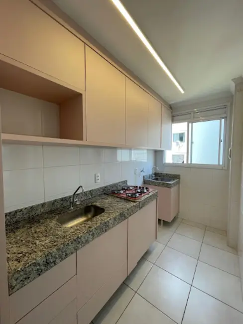 Foto 6 de Apartamento com 2 quartos à venda, 45m2 em Conjunto Habitacional Jesualdo Garcia Pessoa, Londrina - PR