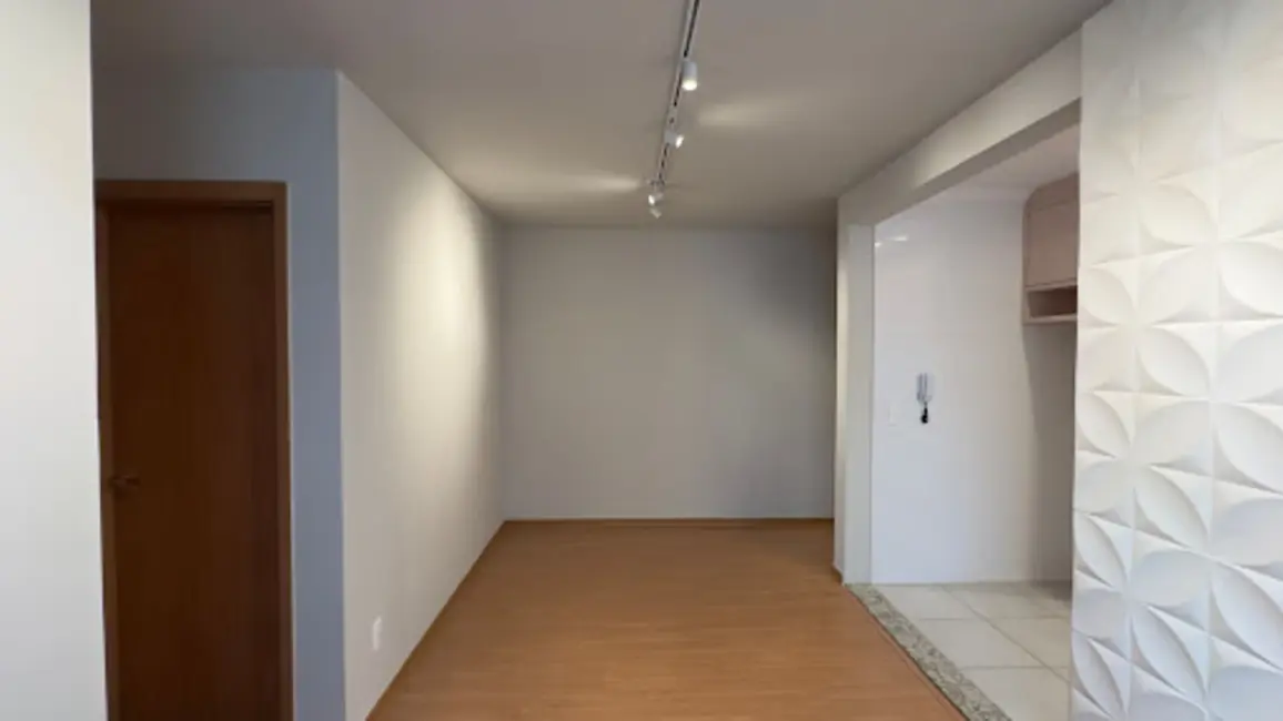 Foto 5 de Apartamento com 2 quartos à venda, 45m2 em Conjunto Habitacional Jesualdo Garcia Pessoa, Londrina - PR