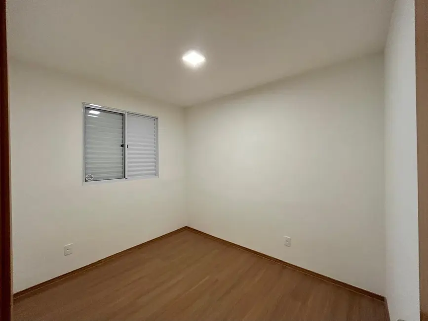 Foto 8 de Apartamento com 2 quartos para alugar, 56m2 em Londrina - PR