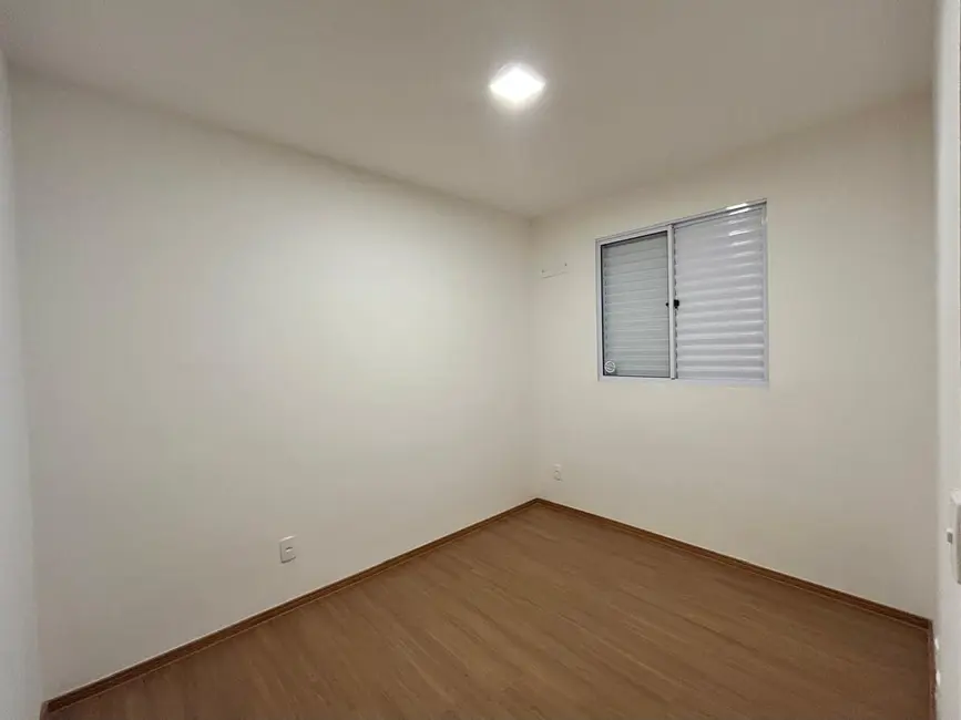 Foto 7 de Apartamento com 2 quartos para alugar, 56m2 em Londrina - PR