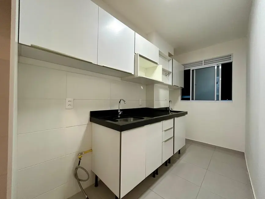Foto 4 de Apartamento com 2 quartos para alugar, 56m2 em Londrina - PR